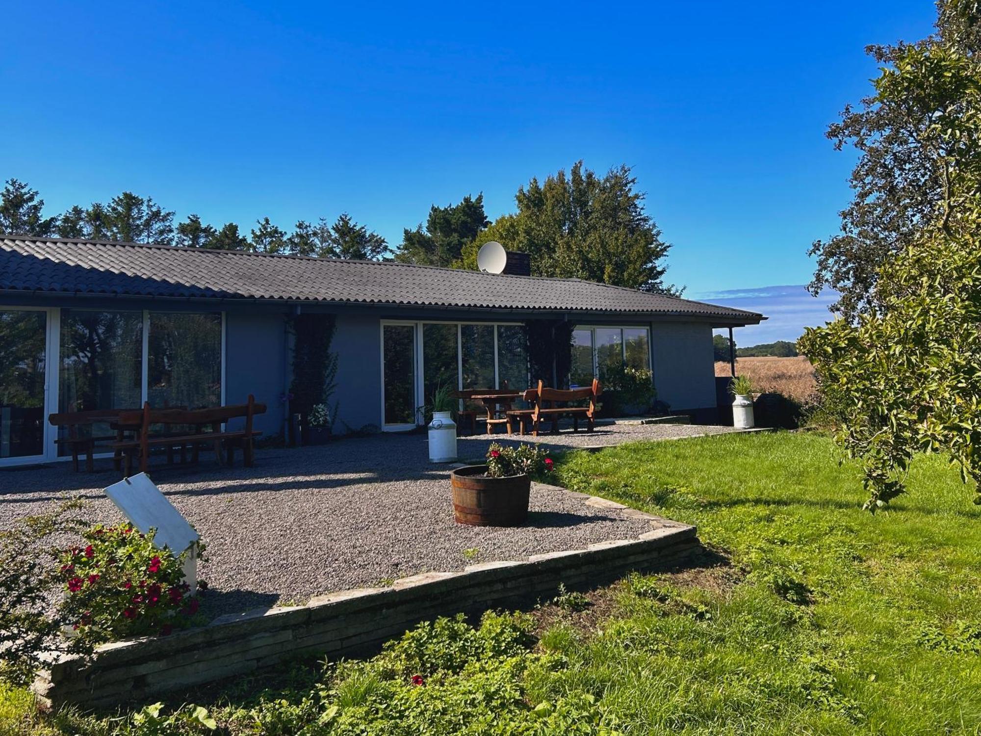 Apartamenty Molle Akirkeby Экстерьер фото